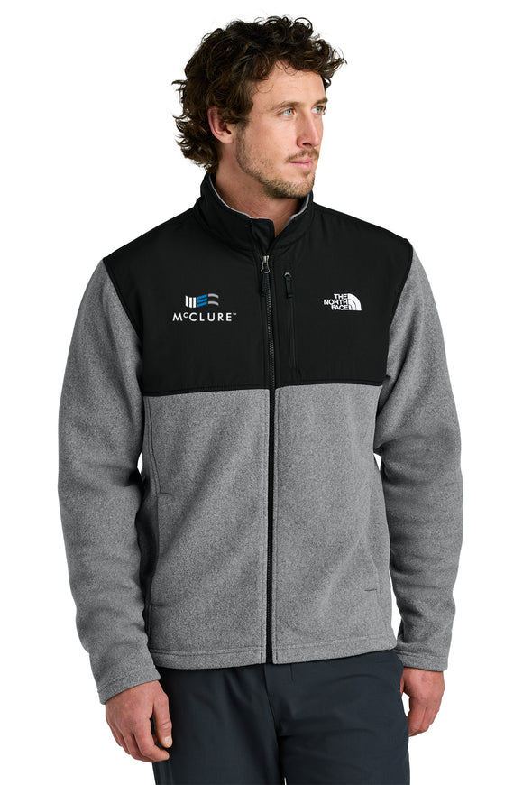 Jacket: The North Face Highest Peak Full-Zip Fleece